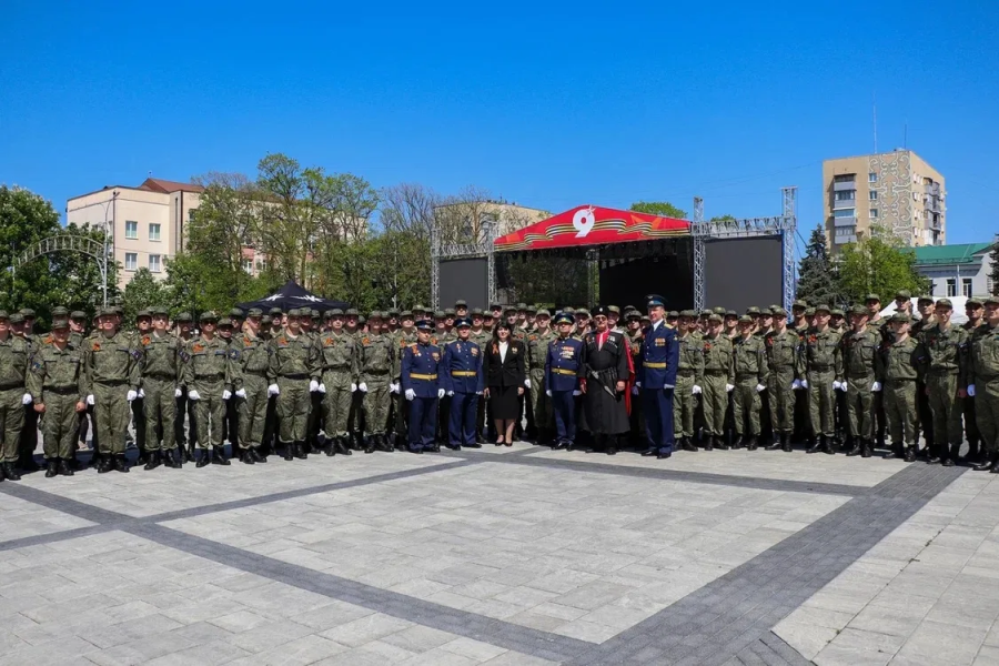 Военный учебный центр МГТУ на параде в честь Дня Победы в Майкопе